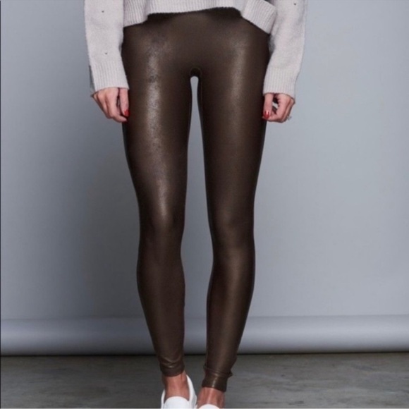 21. Spanx Ready to Wow Faux Leather Leggings High Rise Wine Medium - Picture 3 of 16